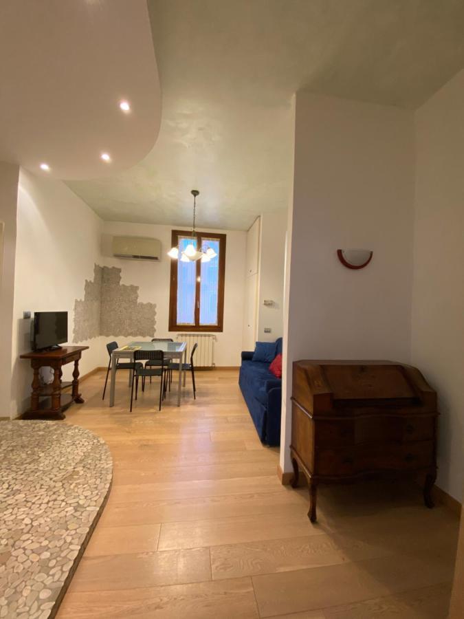 Ca' Santa Marta Apartment Venice Luaran gambar