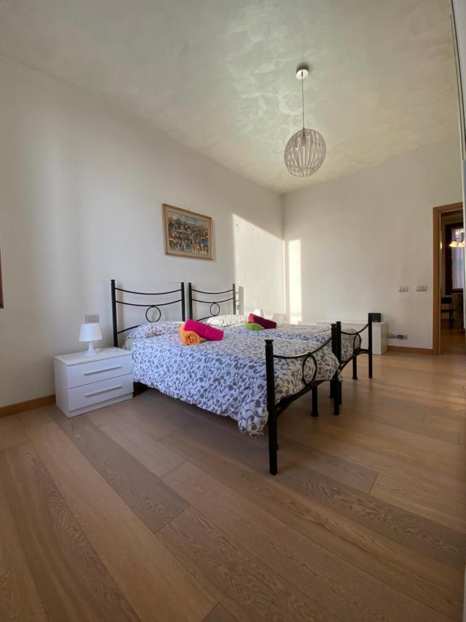 Ca' Santa Marta Apartment Venice Luaran gambar