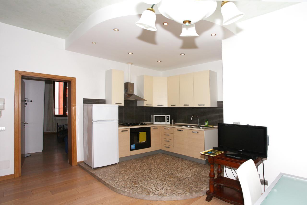 Ca' Santa Marta Apartment Venice Luaran gambar